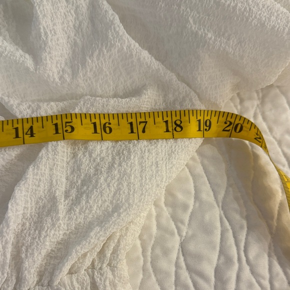 Astr White Puff Sleeve Maxi Dress - Picture 6 of 6